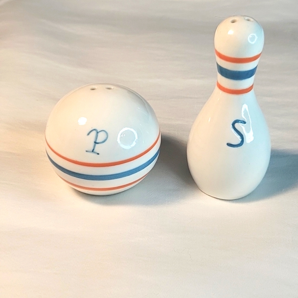 Salt and pepper shakers